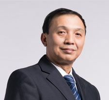 南江博駿公學(xué)校長(zhǎng) 向駐軍